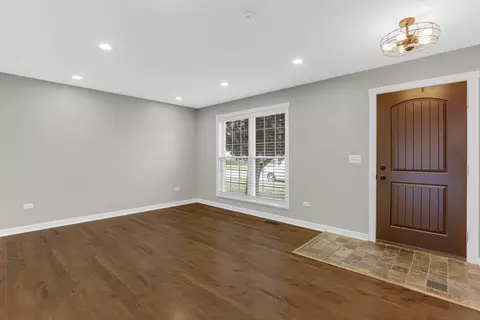 Living - 22055 W Miller Dr, Plainfield, IL 60544 photo 4 of 6