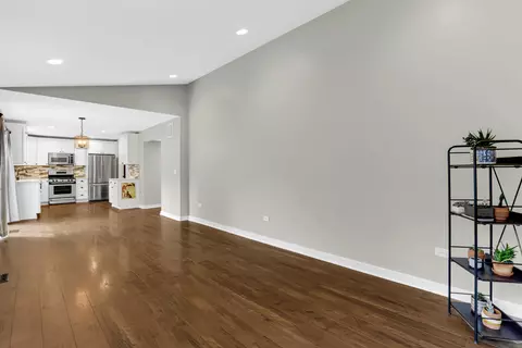 Living - 22055 W Miller Dr, Plainfield, IL 60544 photo 2 of 6