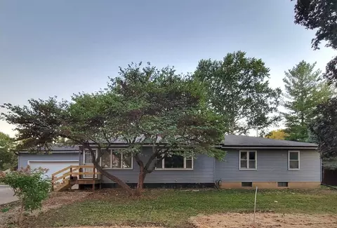 204 Williams St, Henry, IL 61537