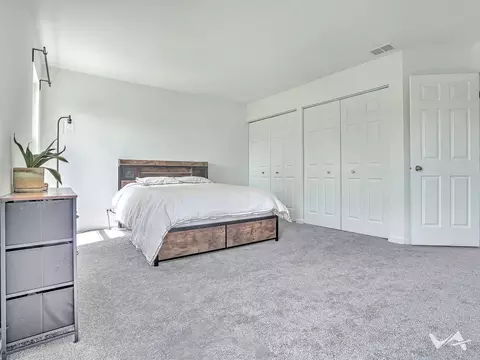 Bedroom - 551 Foster Ave, Bartlett, IL 60103 photo 3 of 5