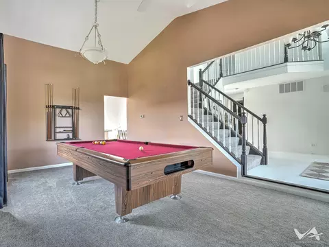 Living - 551 Foster Ave, Bartlett, IL 60103 photo 4 of 5