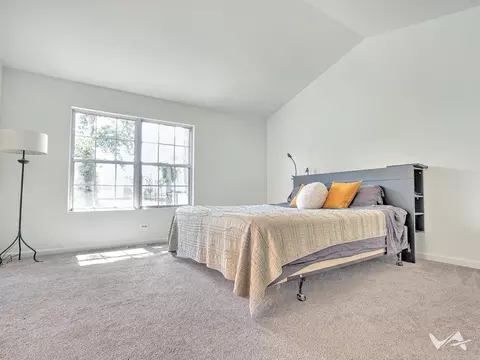 Bedroom - 551 Foster Ave, Bartlett, IL 60103 photo 1 of 5