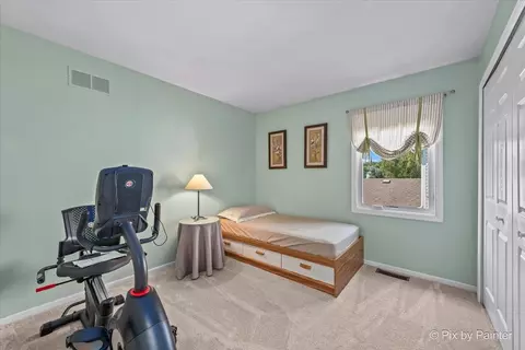 Bedroom - 941 Millwood Dr, Bartlett, IL 60103 photo 7 of 7