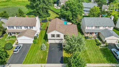View/Area - 941 Millwood Dr, Bartlett, IL 60103 photo 3 of 5