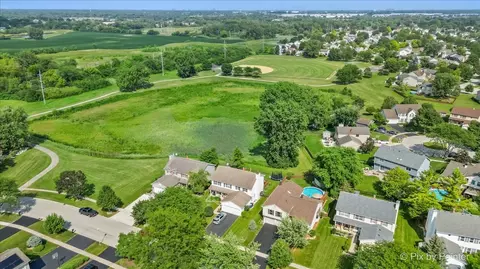 View/Area - 941 Millwood Dr, Bartlett, IL 60103 photo 4 of 5