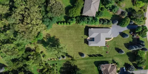 2620 Rolling Oaks Rd, Spring Grove, IL 60081 photo 4
