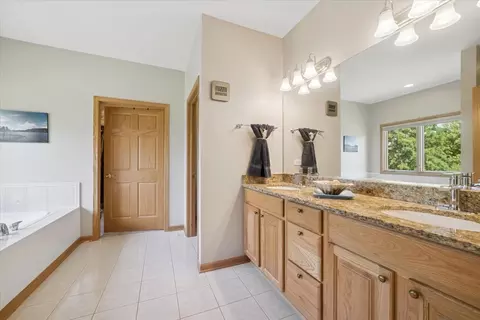 2620 Rolling Oaks Rd, Spring Grove, IL 60081 photo 23