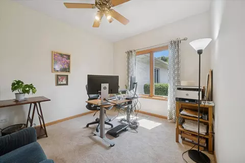 2620 Rolling Oaks Rd, Spring Grove, IL 60081 photo 9