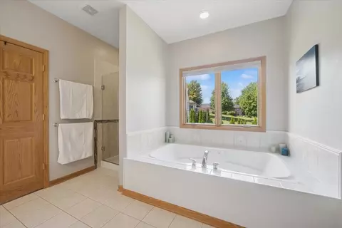 2620 Rolling Oaks Rd, Spring Grove, IL 60081 photo 22