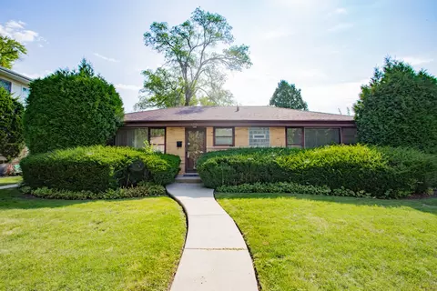 9345 Kildare Ave, Skokie, IL 60076