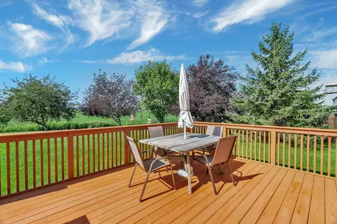 Exterior - 1807 Sunset Ln, Morris, IL 60450 photo 3 of 11