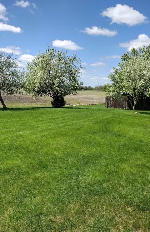 Exterior - 1807 Sunset Ln, Morris, IL 60450 photo 8 of 11