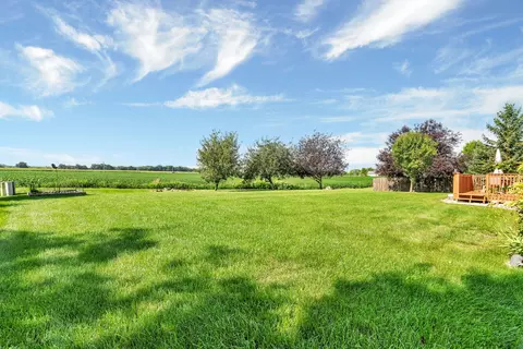 Exterior - 1807 Sunset Ln, Morris, IL 60450 photo 5 of 11