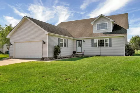 1807 Sunset Ln, Morris, IL 60450
