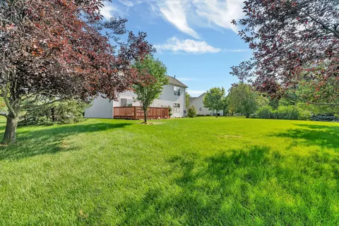 Exterior - 1807 Sunset Ln, Morris, IL 60450 photo 6 of 11