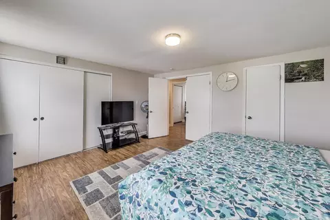 Bedroom - 2067 Kettering Rd, Hoffman Estates, IL 60169 photo 3 of 4
