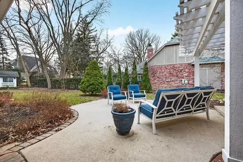 Exterior - 17 Sunset Rd, Bloomington, IL 61701 photo 23 of 24