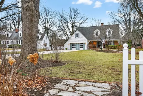 Exterior - 17 Sunset Rd, Bloomington, IL 61701 photo 9 of 24