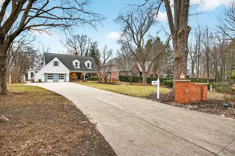 Exterior - 17 Sunset Rd, Bloomington, IL 61701 photo 7 of 24