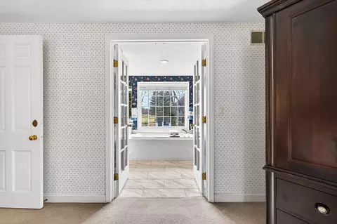 Entry Way - 17 Sunset Rd, Bloomington, IL 61701 photo 2 of 5