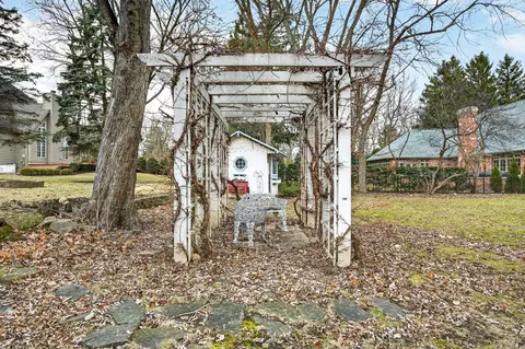 Exterior - 17 Sunset Rd, Bloomington, IL 61701 photo 18 of 24