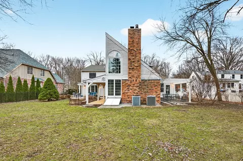 Exterior - 17 Sunset Rd, Bloomington, IL 61701 photo 19 of 24