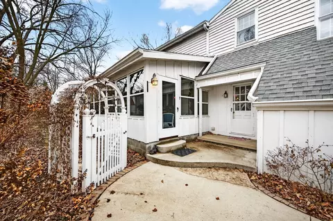 Exterior - 17 Sunset Rd, Bloomington, IL 61701 photo 13 of 24
