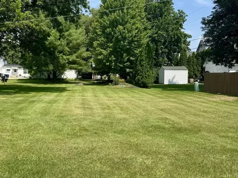 13 4th Street # 1 2 7, Big Rock, IL 60511