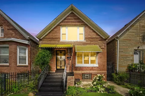 3546 W Hirsch St, Chicago, IL 60651