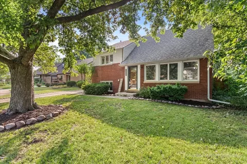 18530 Stedhall Rd, Homewood, IL 60430
