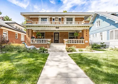 1024 N Spring St, Elgin, IL 60120