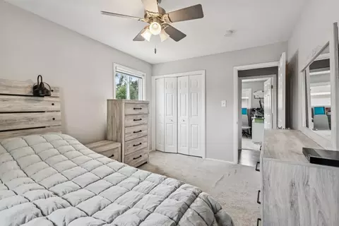 Bedroom - 1730 Pierce Rd, Hoffman Estates, IL 60169 photo 3 of 3