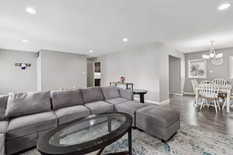 Living - 1730 Pierce Rd, Hoffman Estates, IL 60169 photo 4 of 6