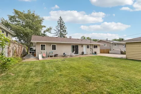 Exterior - 1730 Pierce Rd, Hoffman Estates, IL 60169 photo 3 of 7