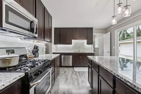 Kitchen - 1730 Pierce Rd, Hoffman Estates, IL 60169 photo 2 of 5