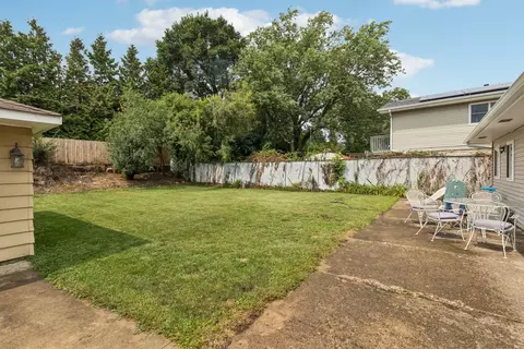 Exterior - 1730 Pierce Rd, Hoffman Estates, IL 60169 photo 7 of 7