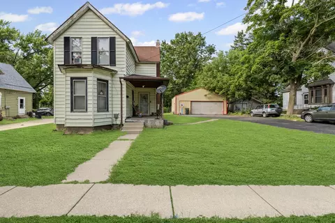 105 E Main St, Genoa, IL 60135