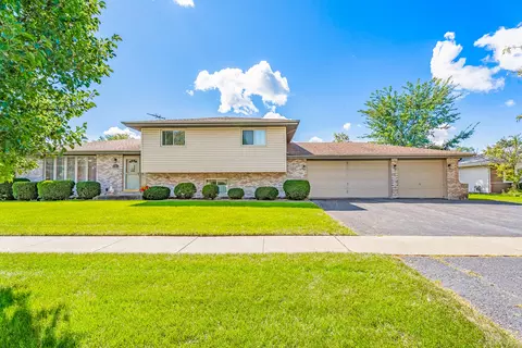 17900 65th Ave, Tinley Park, IL 60477