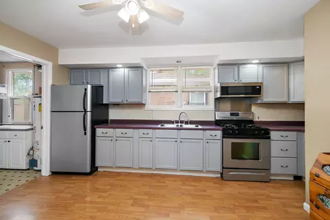 Kitchen - 675 E Broadway St, Bradley, IL 60915 photo 2 of 2