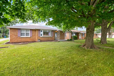 Exterior - 675 E Broadway St, Bradley, IL 60915 photo 1 of 4