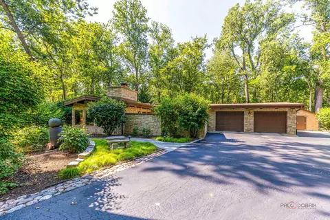 3030 Orange Brace Rd, Riverwoods, IL 60015