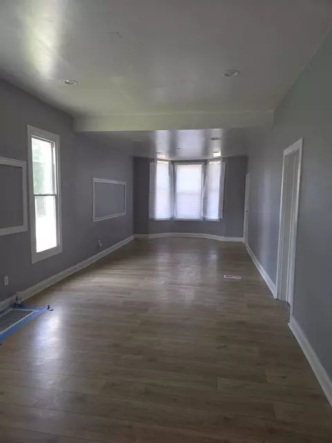 Living - 6039 S Carpenter St, Chicago, IL 60621 photo 1 of 6