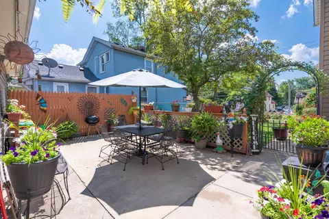 Exterior - 225 High St, Aurora, IL 60505 photo 4 of 4