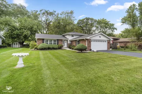 17406 Throop St, East Hazel Crest, IL 60429