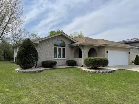 425 Tamarack St, Park Forest, IL 60466