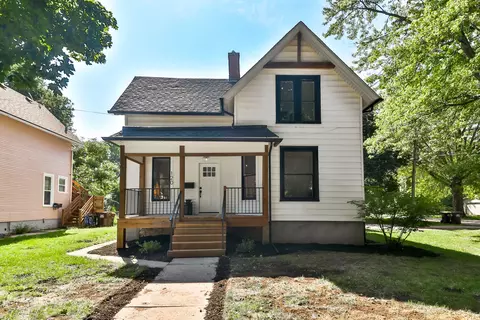120 W Macomb St, Belvidere, IL 61008