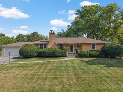 4831 Florence Ave, Downers Grove, IL 60515