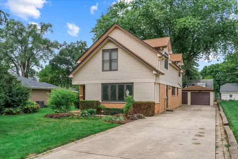 534 Ingalton Ave, West Chicago, IL 60185