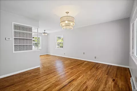 Living - 17832 Burnham Ave, Lansing, IL 60438 photo 1 of 2