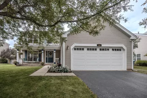 889 Honeysuckle Ln, Aurora, IL 60506